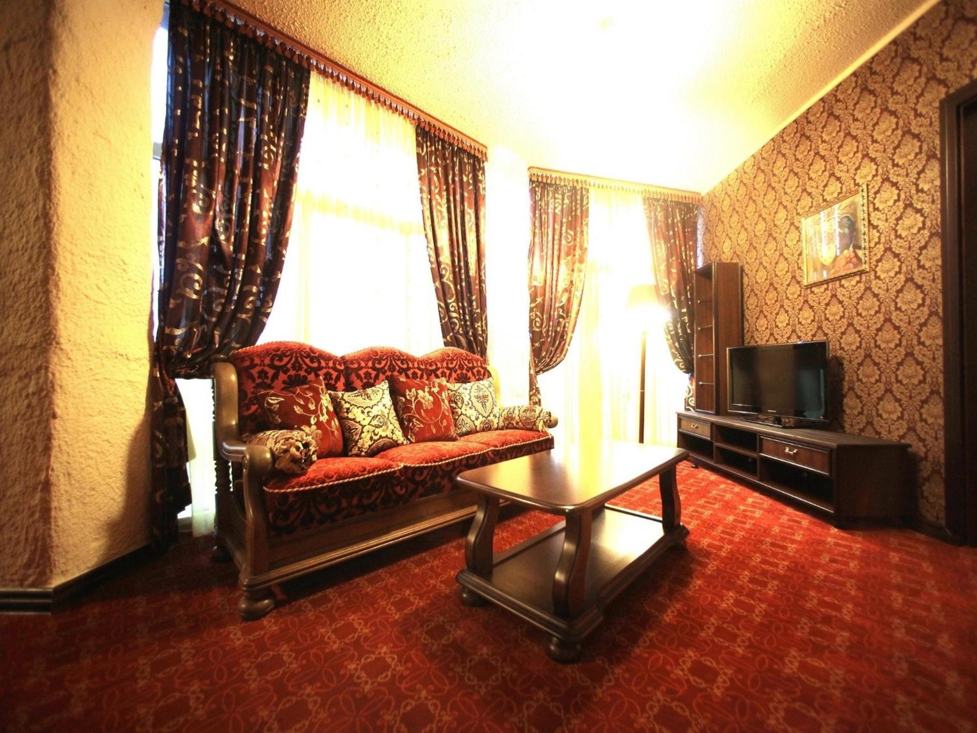 Hotel Kilikiya Uzjhorod Værelse billede